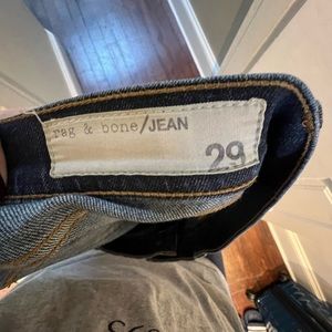 Mid rise rag and bone straight jeans size 29